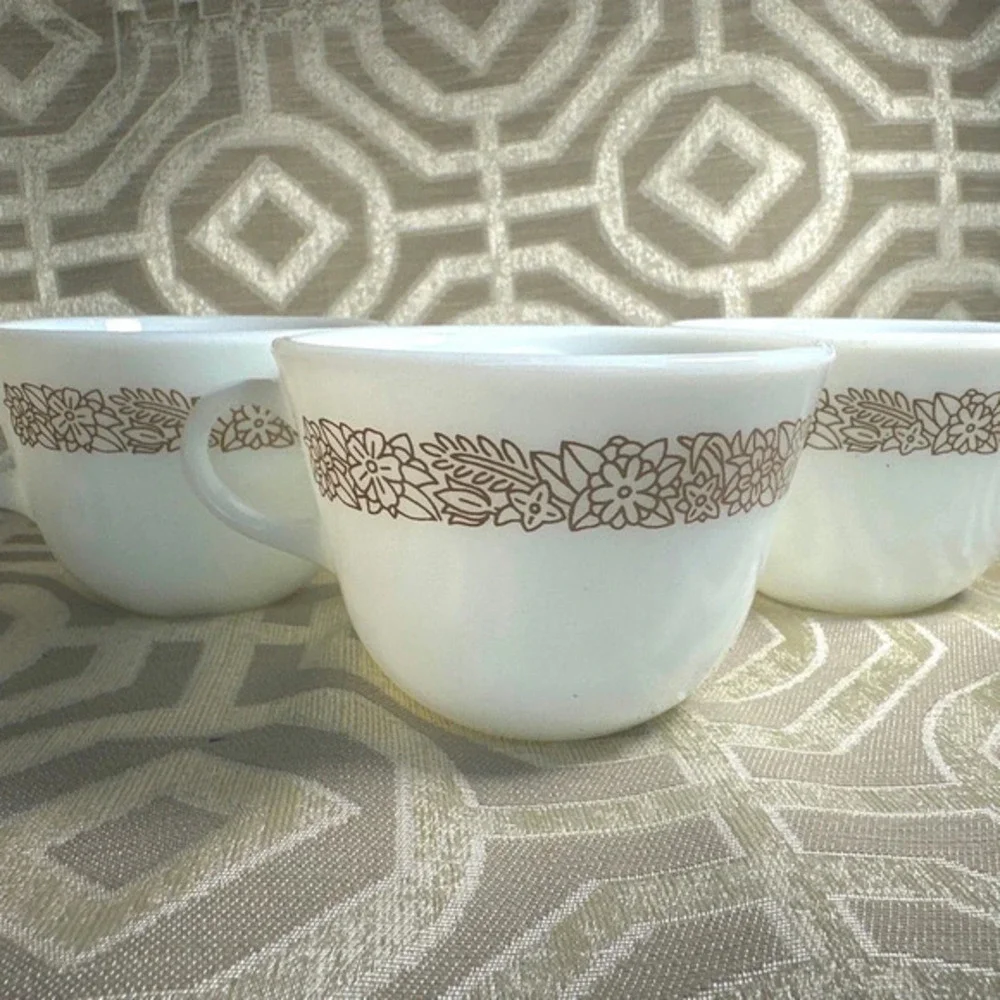 Vintage Pyrex Coffee Cups Opaque White Glass Woodland Pattern Set‎ of 3
